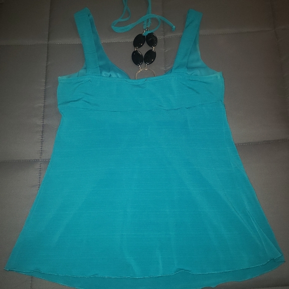 Iz tank/halter top - Picture 4 of 6